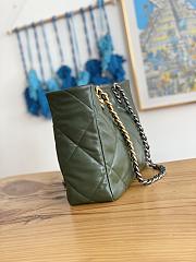 Chanel 19 Shopping Bag 41 Green Lambskin - 4
