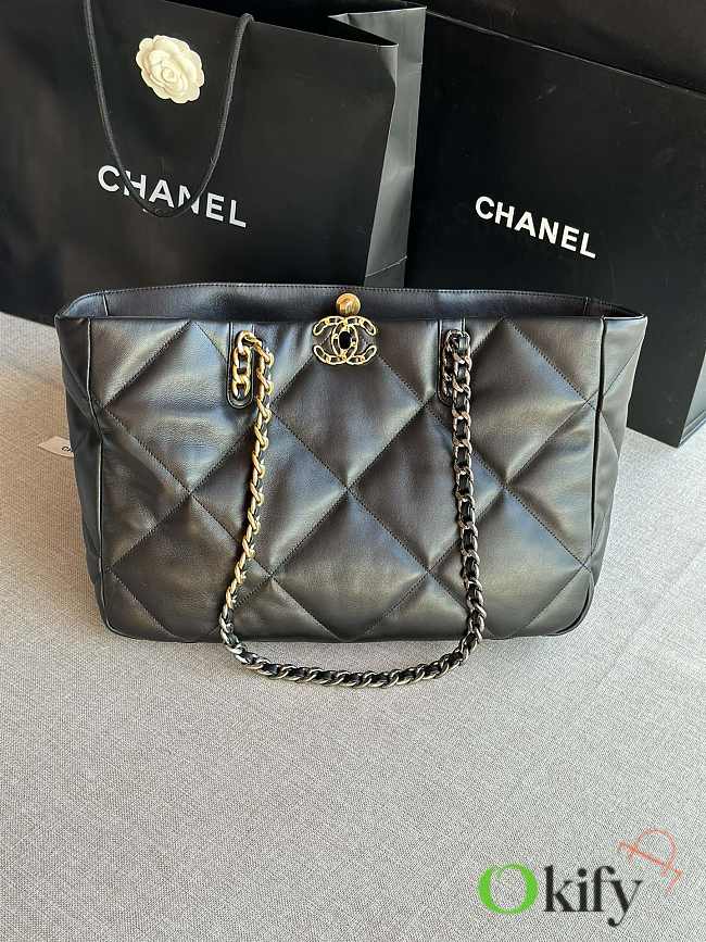 Chanel 19 Shopping Bag 41 Black Lambskin - 1