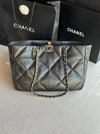 Chanel 19 Shopping Bag 41 Black Lambskin
