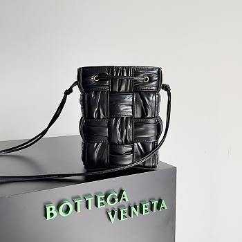 Botega Veneta Small 18 Cassette Bucket Bag Black