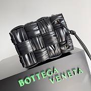 Botega Veneta Small 18 Cassette Bucket Bag Black - 3
