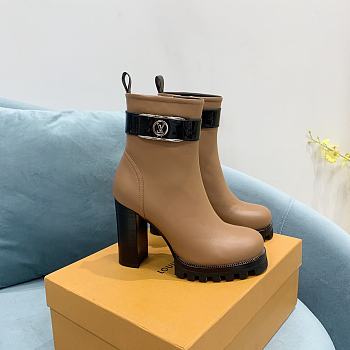 LV Star Trail Ankle Boots Brown 10478
