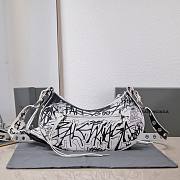 Balenciaga Le Cagole S Shoulder Bag Graffiti in White - 6