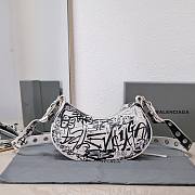 Balenciaga Le Cagole XS Shoulder Bag Graffiti in White - 5