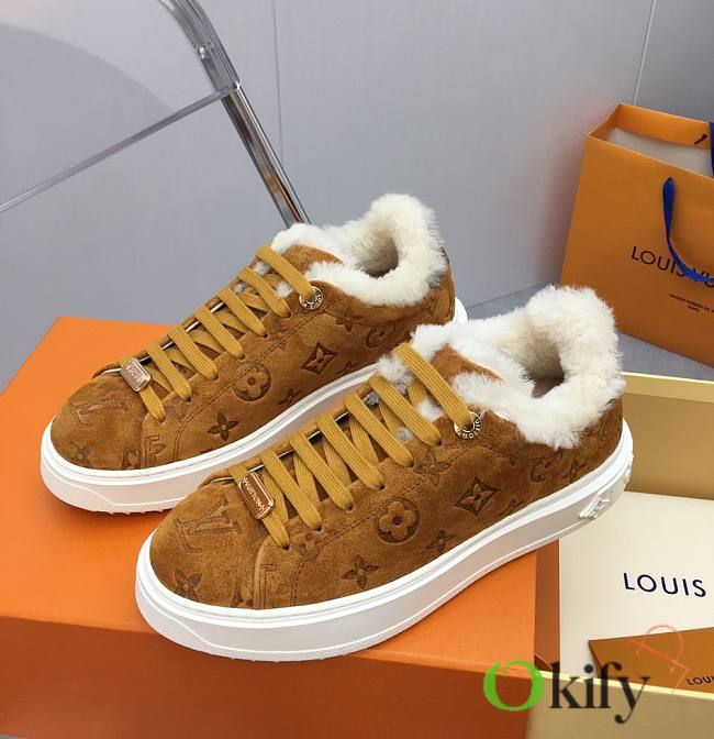 LV Plain Toe Rubber Sole Caramel Suede - 1