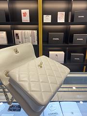 Chanel Trendy CC New Version Quilted Top Handle 25 White/ Gold Lambskin  - 2