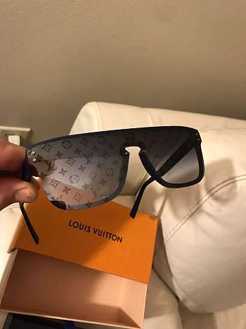 LV Sunglasses 10599