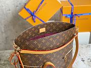 Louis Vuitton Monogram Melie 42 Shoulder Bag  - 4