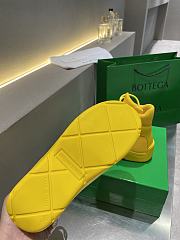Balenciaga Yellow Sneaker 10624 - 2