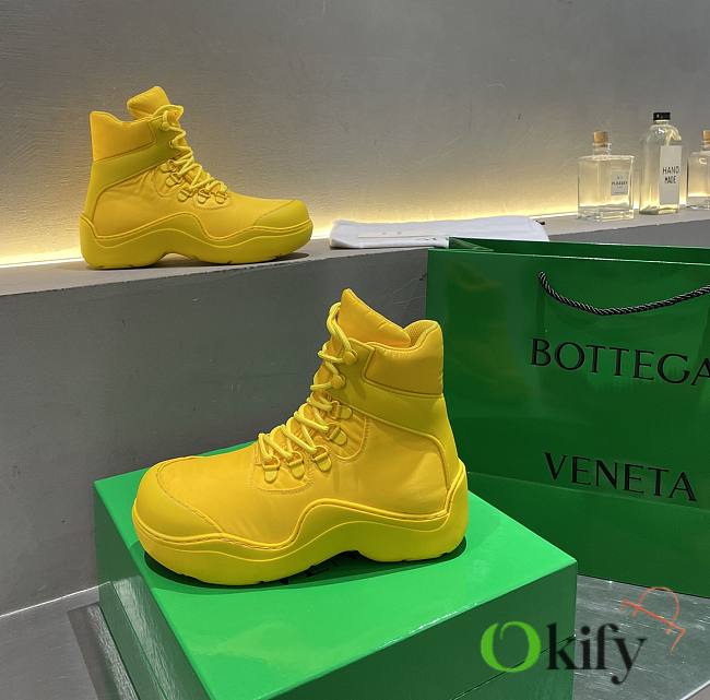 Balenciaga Yellow Sneaker 10624 - 1