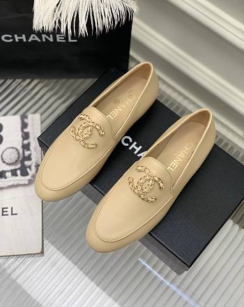 Chanel 19 Shoes Beige 10656