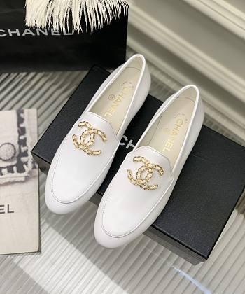 Chanel 19 Shoes White 10657