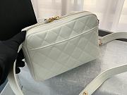 Chanel Crossbody Bag 20.5 White Lambskin - 6