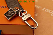 Louis Vuitton Keychain Damier Grey - 4
