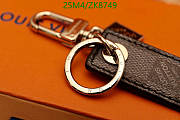 Louis Vuitton Keychain Damier Grey - 3