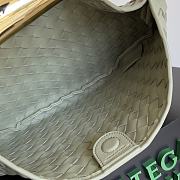 Bottega Veneta Sardine 36 Top Handle Bag Green - 2