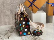 LV x YK OnTheGo PM 25 Bag Monogram Canvas 3D Painted Dots print - 6