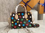 LV x YK OnTheGo PM 25 Bag Monogram Canvas 3D Painted Dots print - 5