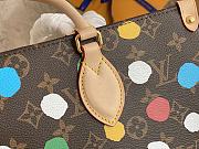 LV x YK OnTheGo MM 35 Bag Monogram Canvas 3D Painted Dots print - 2
