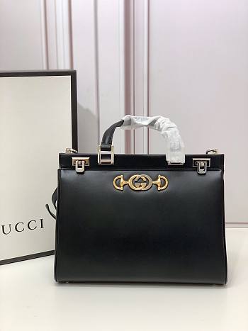 Gucci Zumi Grainy Black 27 Top Handle Bag 569712