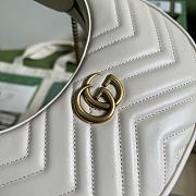 Gucci GG Marmont 21 half-moon-shaped mini bag White - 3