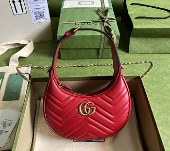 Gucci GG Marmont 21 half-moon-shaped mini bag Red