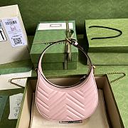 Gucci GG Marmont 21 half-moon-shaped mini bag Pink - 6