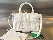 Bottega Veneta Mini Arco 26 Tote Bag White Calfskin - 1