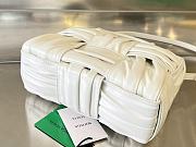 Bottega Veneta Mini Arco 26 Tote Bag White Calfskin - 2