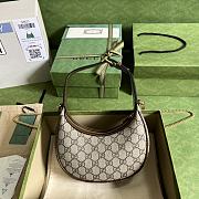 Gucci GG Marmont 21 half-moon-shaped mini bag beige ophidia - 4