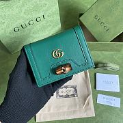 Gucci Diana Wallet 11 with Bamboo Green Leather - 1
