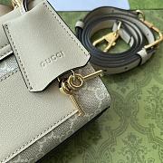 Gucci Padlock Mini 22 Shoulder Bag in White - 4