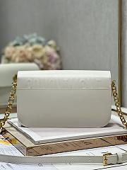 Dior 30 Montaigne Avenue Bag White Leather M9260U  - 5