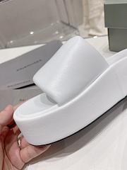 Balenciaga Sandals in White 11385 - 2