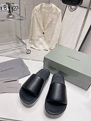 Balenciaga Sandals in White 11386 - 6