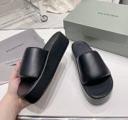 Balenciaga Sandals in White 11386 - 1