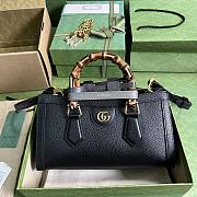 Gucci Diana small shoulder bag 27 black leather - 1