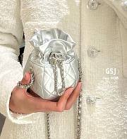 CC Clutch With Chain Silver Shiny Lambskin - 1