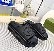 Gucci Slide Sandal with Interlocking G Black Rubber - 2