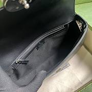 Gucci Petite GG small shoulder bag in black leather  - 3