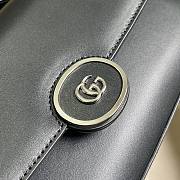 Gucci Petite GG small shoulder bag in black leather  - 6