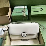 Gucci Petite GG small shoulder bag in white leather - 1