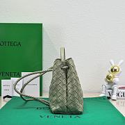 BV Andiamo Small leather tote bag Green - 5