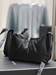 YSL Le5À7 Hobo Black Bag Black Hardware - 2
