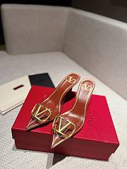 VALENTINO GARAVANI VLogo Heels Brown - 1