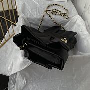 CC New Chain Clutch Bag Black - 5