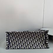 DIOR Large Book Tote Black Dior Oblique Embroidery - 2