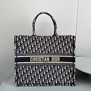 DIOR Large Book Tote Black Dior Oblique Embroidery - 4