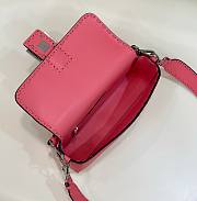 FENDI Baguette Pink Selleria bag with oversize topstitching - 6