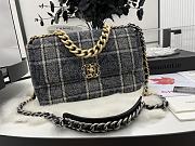 CC 22A Navy Blue Ecru Tweed Quilted 19 Flap Mixed Hardware 30cm - 6